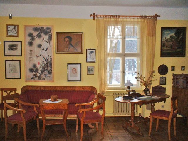 Dom-Rekolekcyjno-Pielgrzymkowy-w-Wadowicach---Ciekawe-miejsca---Muzeum-Emila-Zegadlowicza